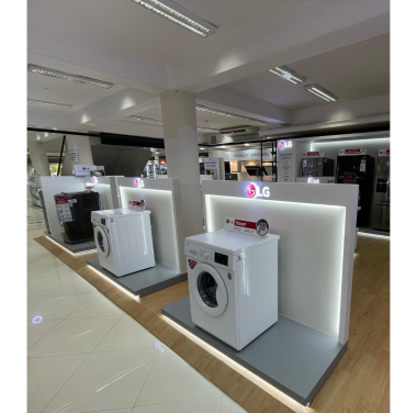 Equipamiento de locales comerciales